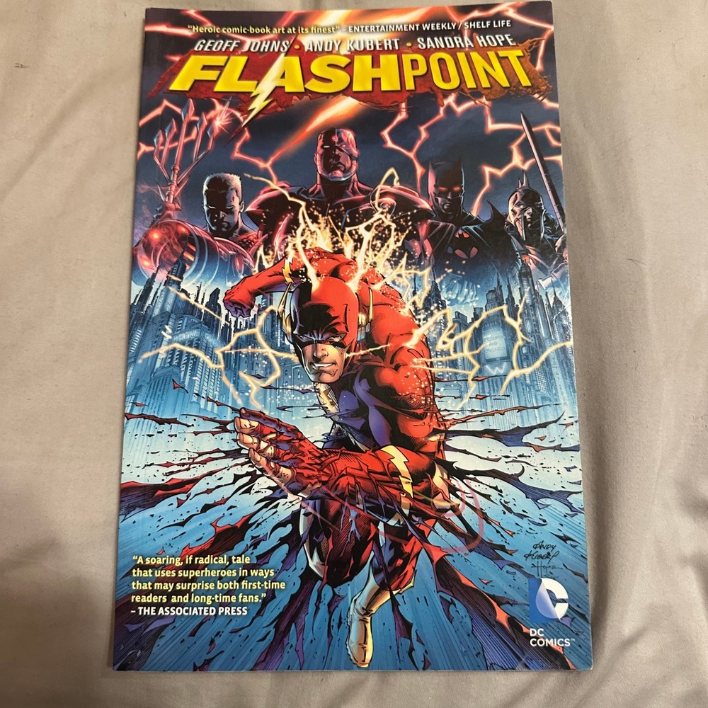 DC Comics Flashpoint Graphic Novel Geoff Johns Andy Kubert Softcover TPB